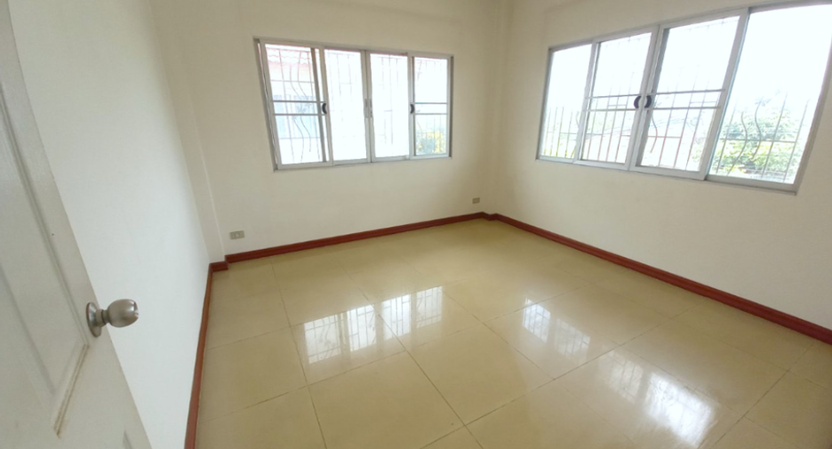 For sale 3 ベッドルーム house in Bang Kruai, Nonthaburi