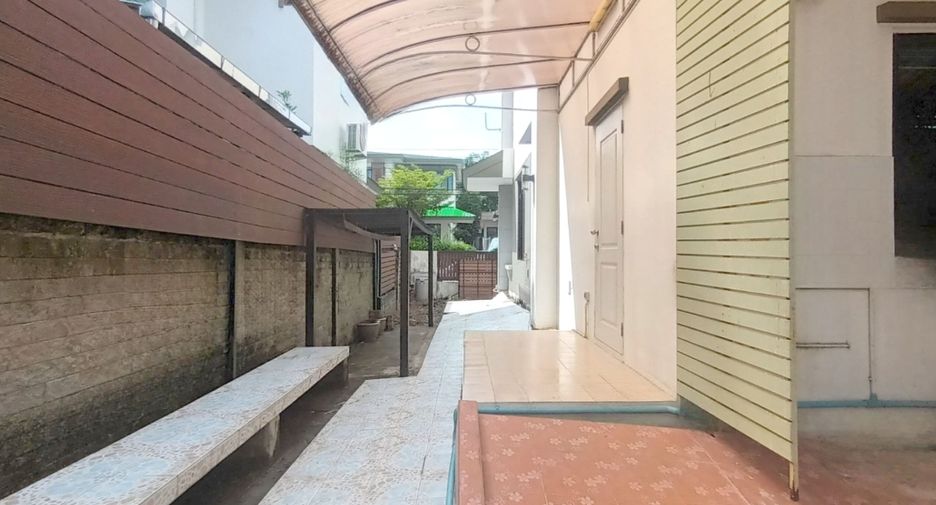 Haus zum Kauf mit 3 Zimmer in Bang Bon, Bangkok