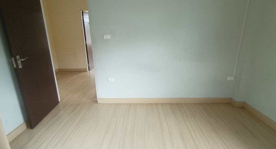 Haus zum Kauf mit 3 Zimmer in Bang Bon, Bangkok