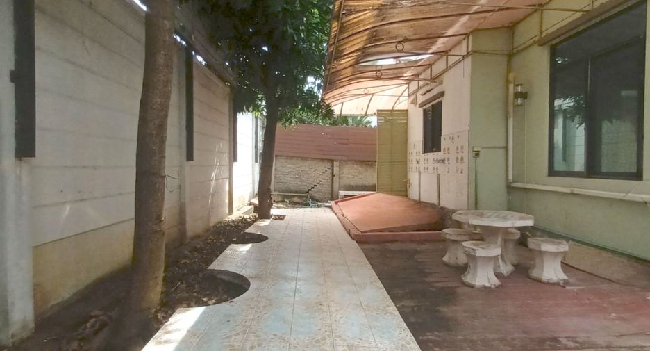 Haus zum Kauf mit 3 Zimmer in Bang Bon, Bangkok