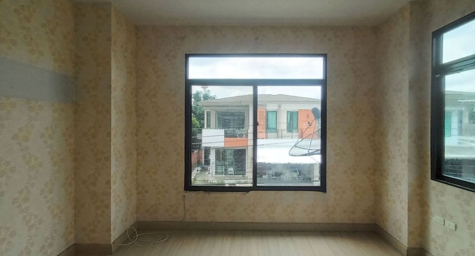 Haus zum Kauf mit 3 Zimmer in Bang Bon, Bangkok