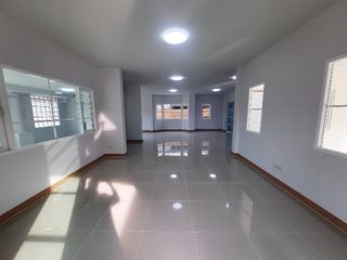 出售 3 卧室 独立屋 在 Thawi Watthana, 曼谷