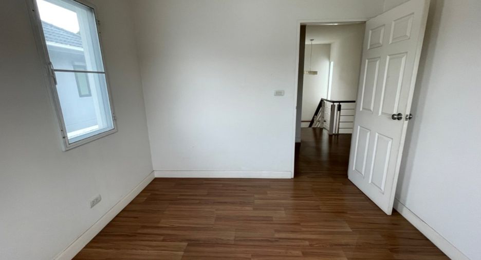 Продажа 3 спальни дом в Кхан На Яо, Бангкок