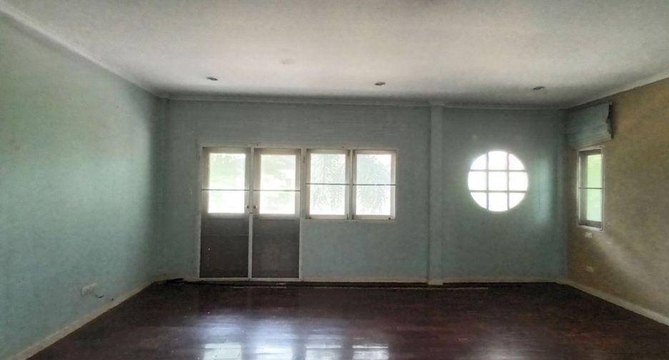 Haus zum Kauf mit 3 Zimmer in Bang Bon, Bangkok