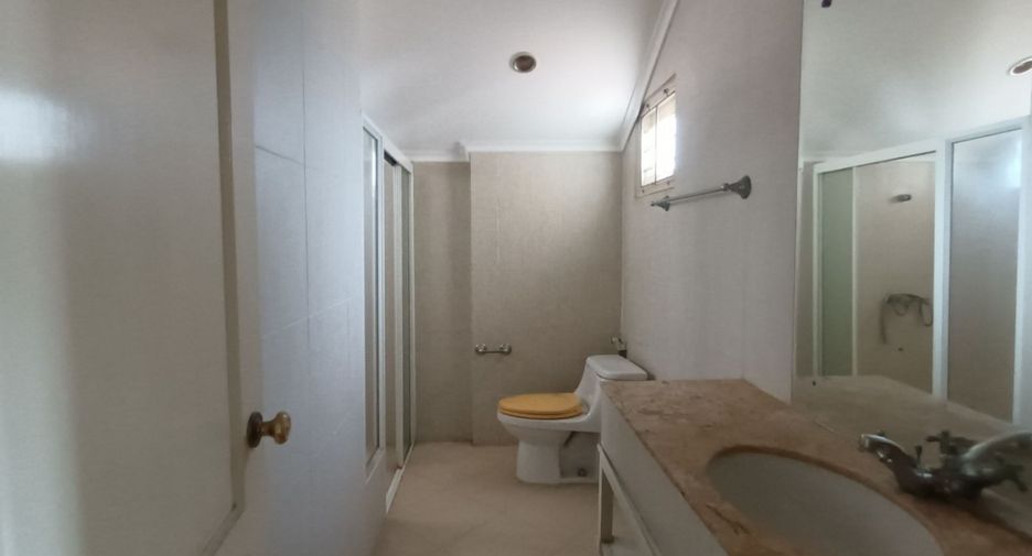 Haus zum Kauf mit 3 Zimmer in Bang Bon, Bangkok