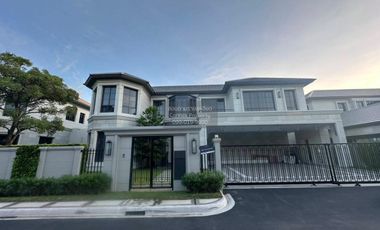 For rent 4 bedrooms house in Bang Kapi, Bangkok