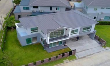 For rent 4 bedrooms house in Mueang Pathum Thani, Pathum Thani