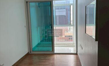 Condo en alquiler de 1 habitaciones en Bang Na, Bangkok