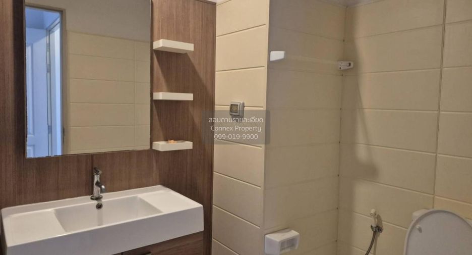 For rent 2 bedrooms condo in Khlong San, Bangkok
