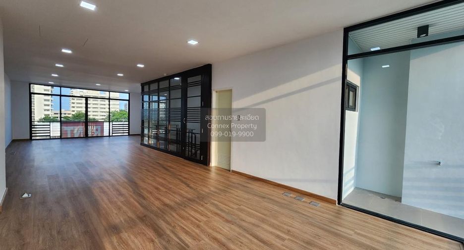 For rent 1 bed townhouse in Prawet, Bangkok