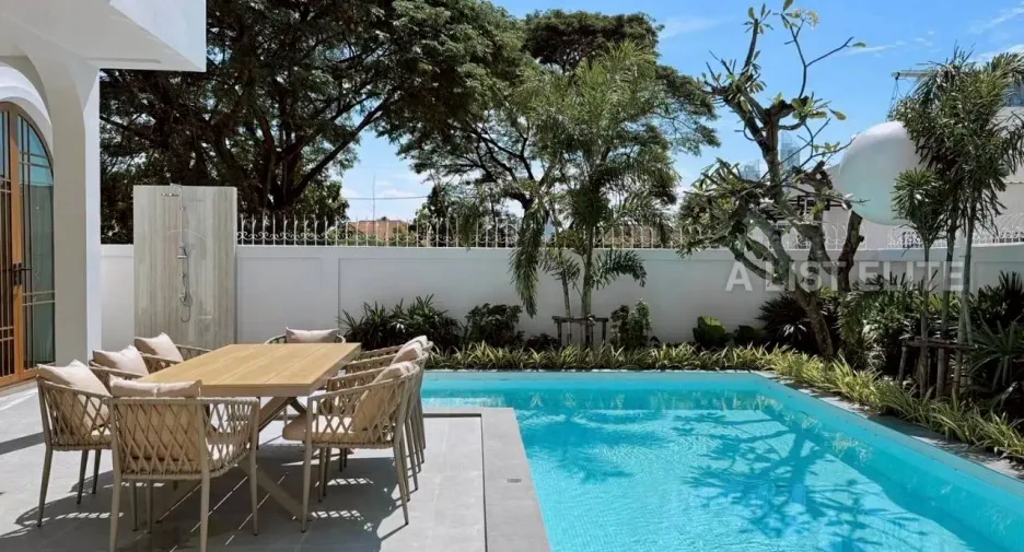 For rent 4 bedrooms house in Bang Lamung, Chonburi
