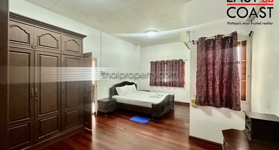 Casa en alquiler de 4 habitaciones en Jomtien, Pattaya