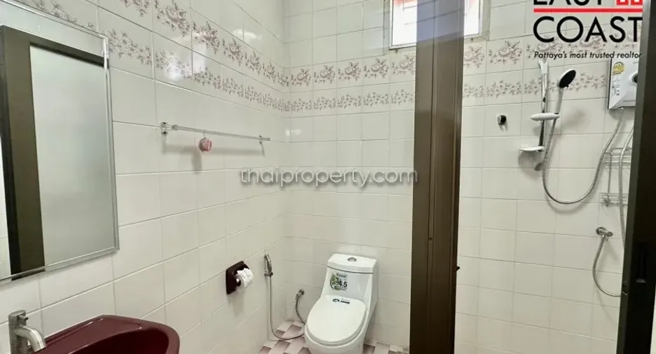 Casa en alquiler de 4 habitaciones en Jomtien, Pattaya