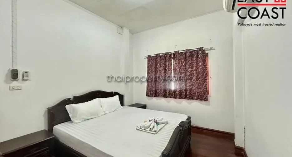 Casa en alquiler de 4 habitaciones en Jomtien, Pattaya