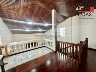 Casa en alquiler de 4 habitaciones en Bang Lamung, Chonburi
