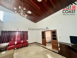 Casa en alquiler de 4 habitaciones en Bang Lamung, Chonburi