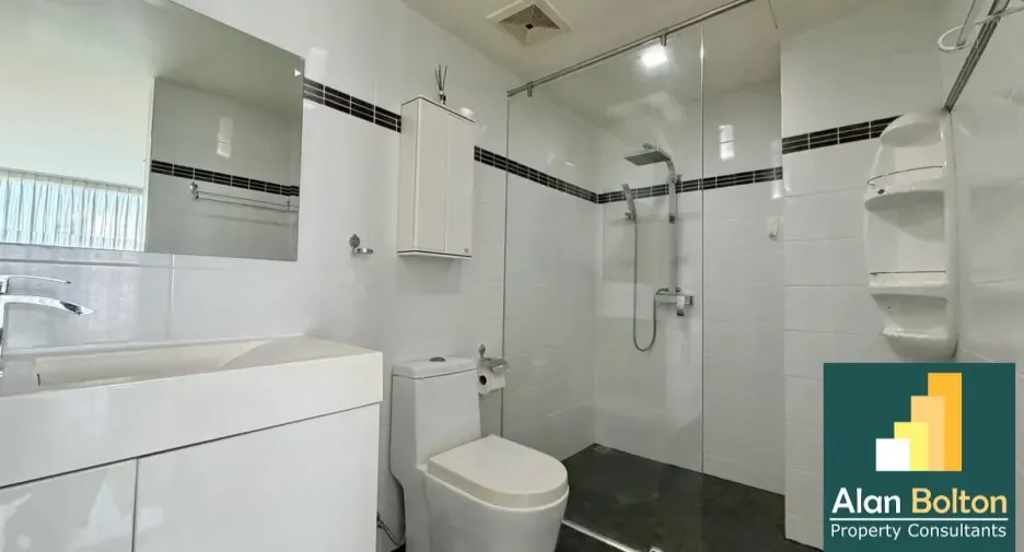 For rent and for sale 2 bedrooms condo in Mueang Rayong, Rayong