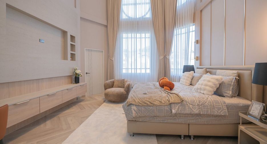 For sale 4 bedrooms house in Bang Lamung, Chonburi