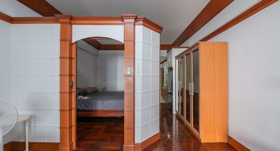 For sale 1 bed condo in Pratumnak, Pattaya