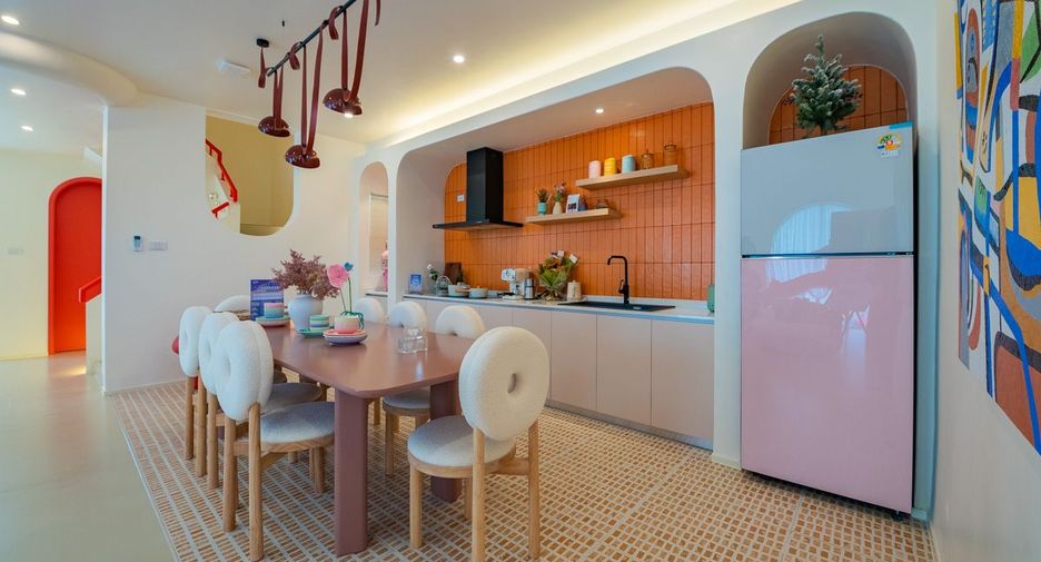 For sale 5 bedrooms house in Bang Lamung, Chonburi