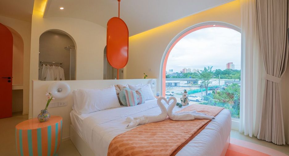 For sale 5 bedrooms house in Bang Lamung, Chonburi