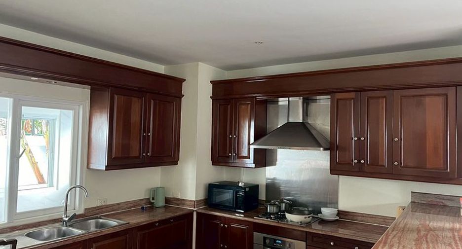 For rent 5 bedrooms house in Bang Lamung, Chonburi