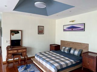 Casa en alquiler de 5 habitaciones en Bang Lamung, Chonburi