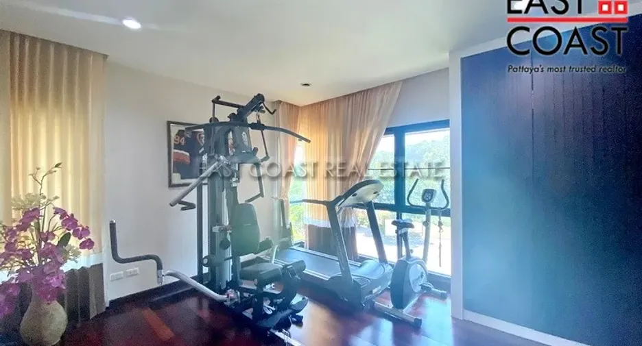 For rent and for sale 4 bedrooms house in Bang Lamung, Chonburi