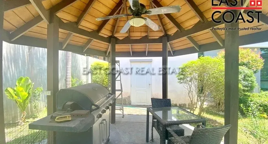 For rent and for sale 4 bedrooms house in Bang Lamung, Chonburi
