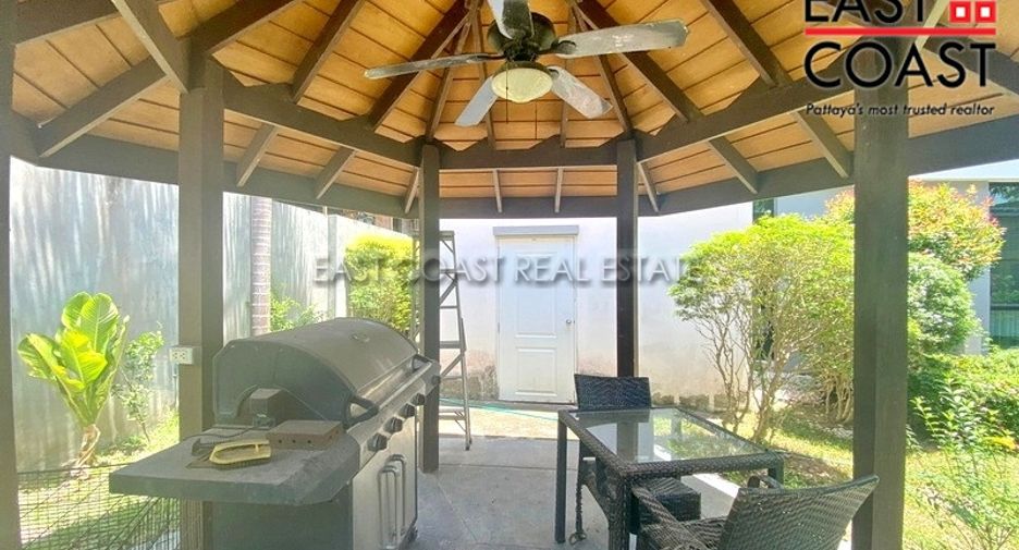 À vendre et à louer 4 chambres maison à Bang Lamung, Chonburi