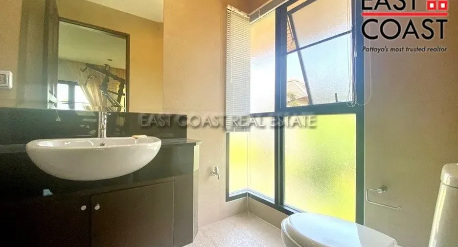 For rent and for sale 4 bedrooms house in Bang Lamung, Chonburi