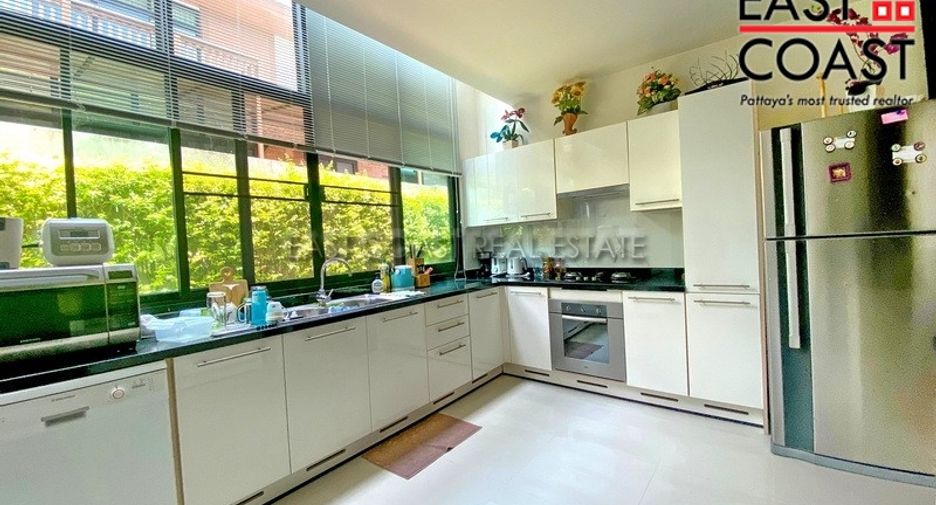 À vendre et à louer 4 chambres maison à Bang Lamung, Chonburi