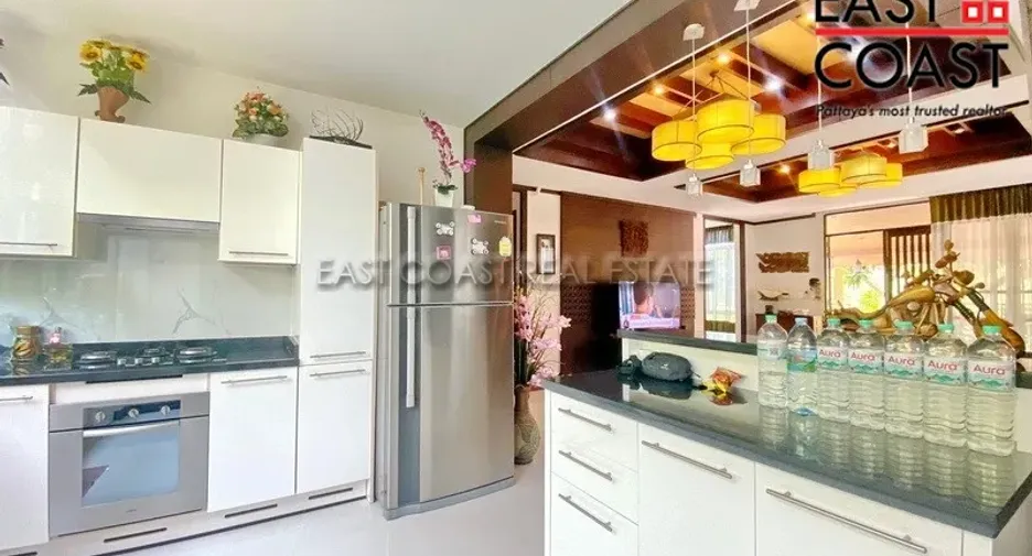 For rent and for sale 4 bedrooms house in Bang Lamung, Chonburi