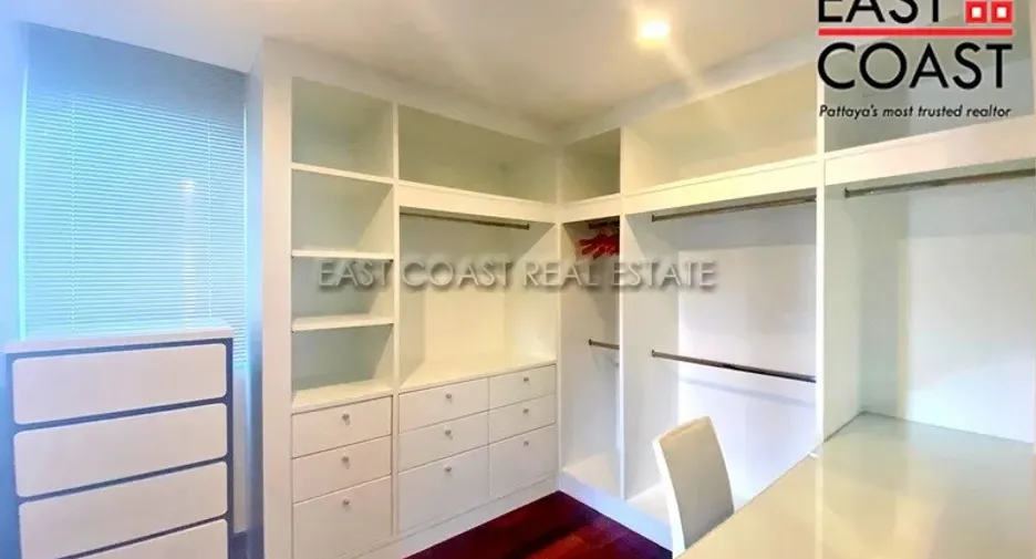 For rent and for sale 4 bedrooms house in Bang Lamung, Chonburi