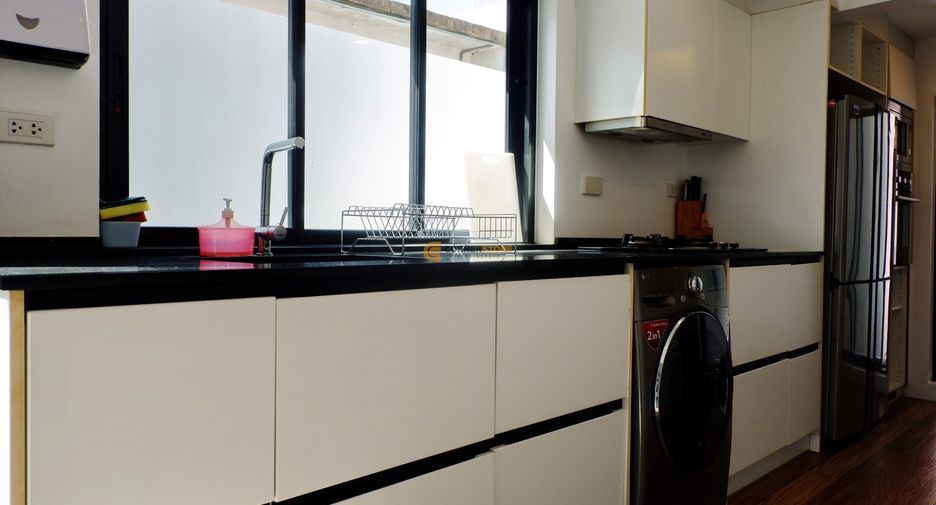 For rent 5 bedrooms house in South Pattaya, Pattaya