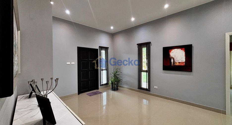 Haus zum Kauf mit 4 Zimmer in Bang Lamung, Chonburi