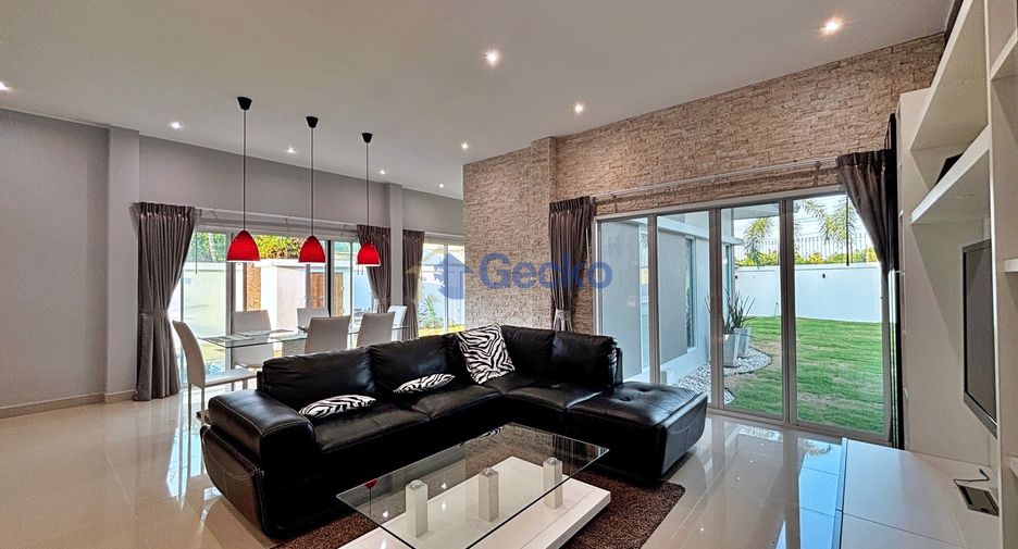 Haus zum Kauf mit 4 Zimmer in Bang Lamung, Chonburi
