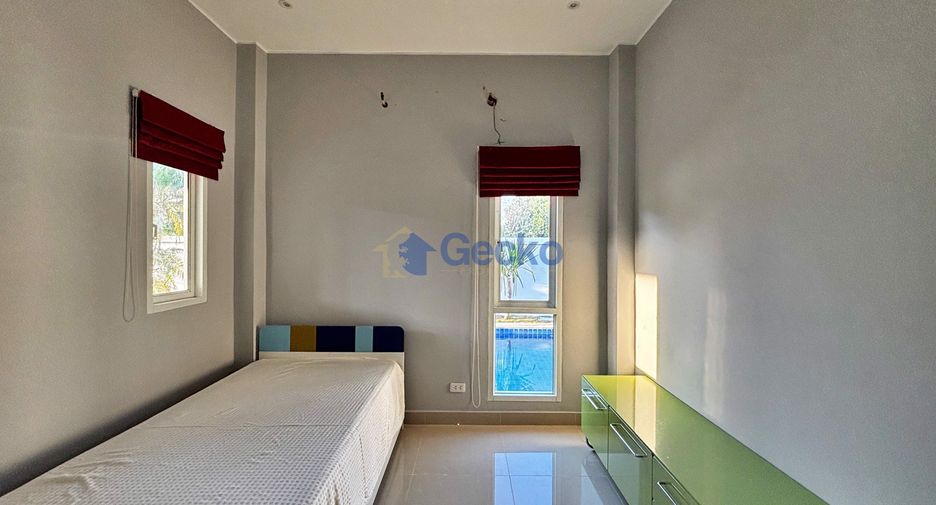 Haus zum Kauf mit 4 Zimmer in Bang Lamung, Chonburi