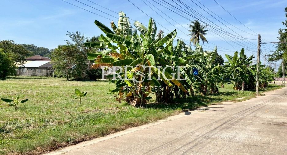 Terreno en venta en Si Racha, Chonburi