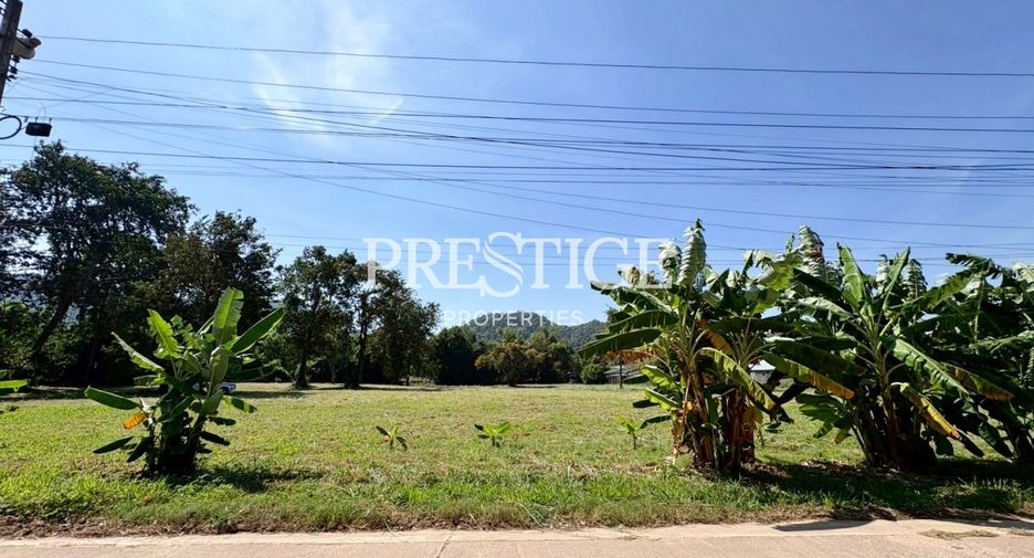 Terreno en venta en Si Racha, Chonburi