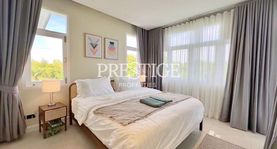 For sale 5 bedrooms house in Sattahip, Chonburi