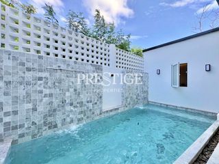For sale 5 bedrooms house in Na Jomtien, Pattaya