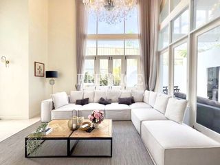 For sale 5 bedrooms house in Na Jomtien, Pattaya