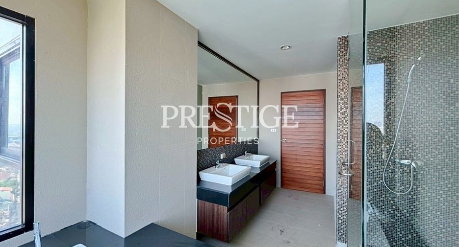 For sale 2 ベッドルーム condo in Pratumnak, Pattaya