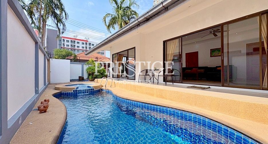 Haus zum Kauf mit 4 Zimmer in Bang Lamung, Chonburi