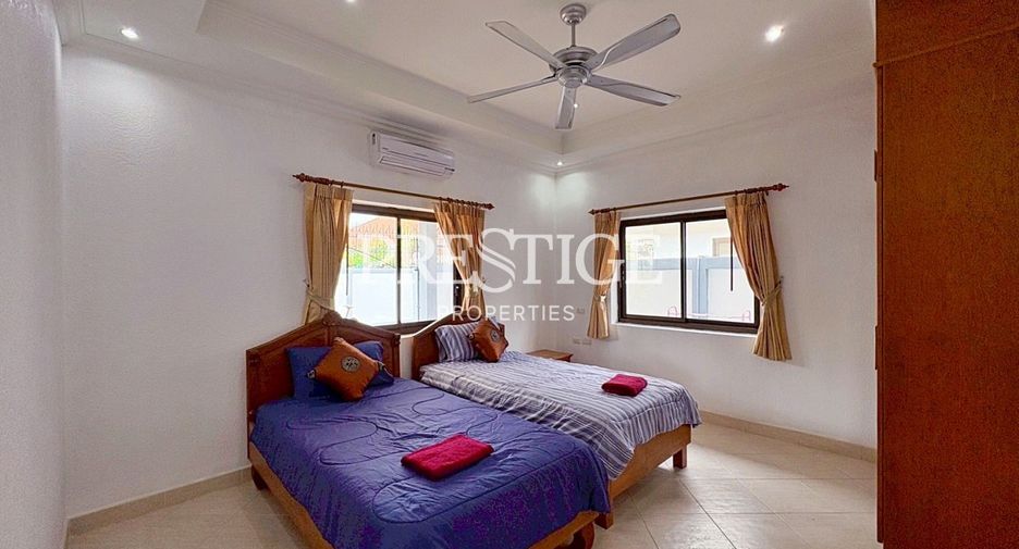 Haus zum Kauf mit 4 Zimmer in Bang Lamung, Chonburi