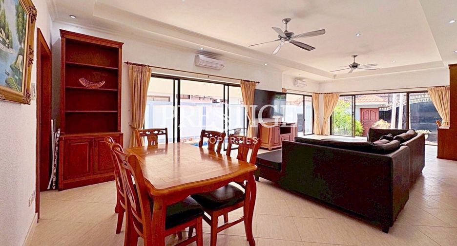 Haus zum Kauf mit 4 Zimmer in Bang Lamung, Chonburi