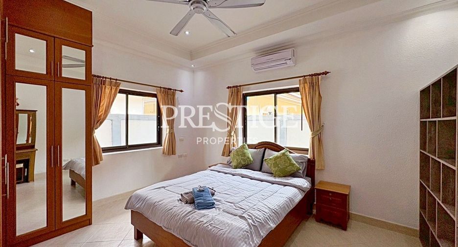 Haus zum Kauf mit 4 Zimmer in Bang Lamung, Chonburi