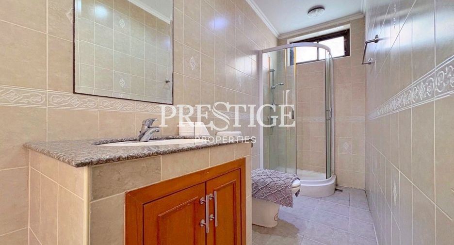 Haus zum Kauf mit 4 Zimmer in Bang Lamung, Chonburi