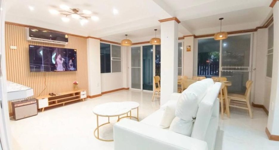 À vendre 3 chambres maison à Jomtien, Pattaya